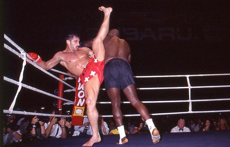 【1995年6月の格闘技】アンディ・フグが母国スイスでK-1を初開催、場内総立ちのなかTKO勝ち
