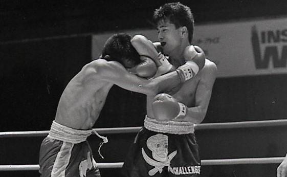 【1990年7月の格闘技】日本vsタイ対抗戦で次々と日本勢が敗れる中、立嶋篤史が殊勲のTKO勝ち