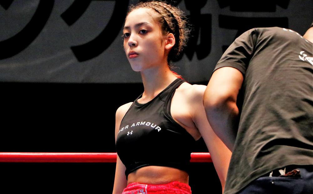 【新日本キック】美少女モデルキックボクサーのアリス「キックボクシングって本当に素敵なスポーツ」