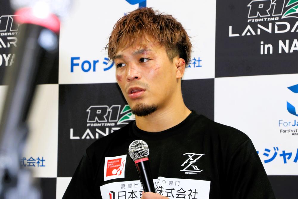 【RIZIN】佐藤将光にスプリット判定負けの太田忍「僕が勝ったかなと思ったけど」「一番嫌だったのは踵での蹴り」、試合前の海vs.アーチュレッタ構想に「ムっとはした。“待った”をかけたかった」