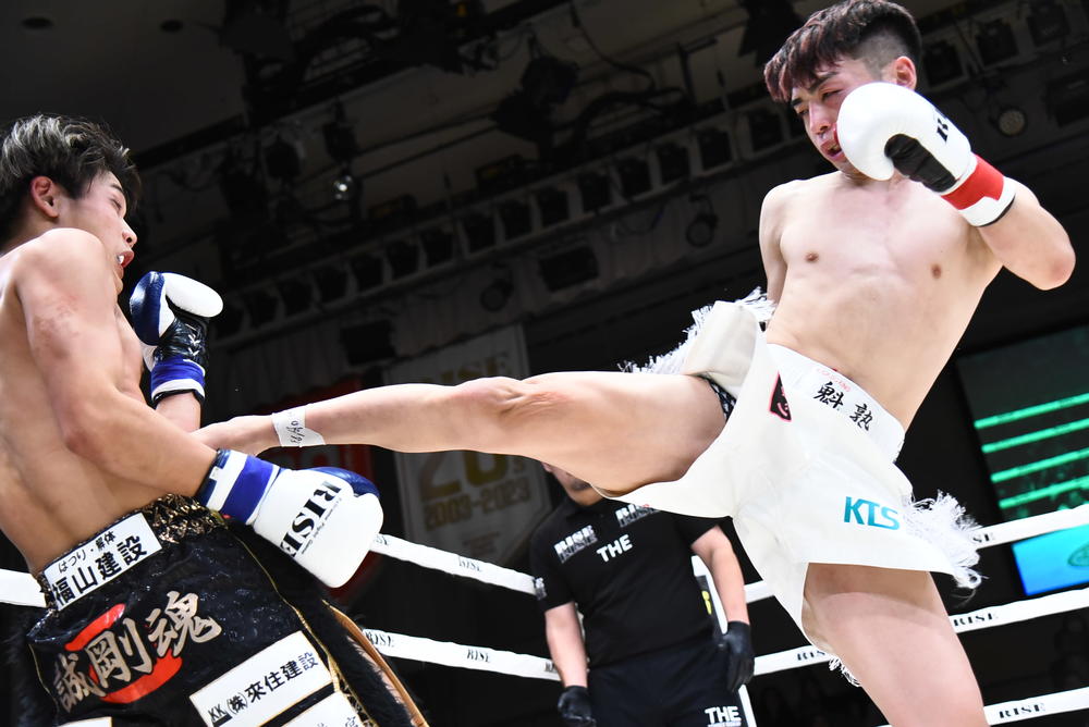 【RISE】政所仁が花岡竜を初回KO、長谷川海翔からハイキックでダウンを奪って優勝。小林愛理奈が衝撃KOでタイトル奪取