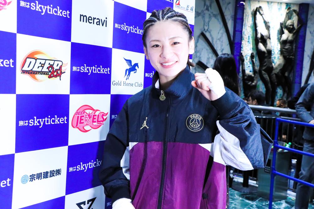 【DEEP JEWELS】地元神戸でRIZIN開催の翌日、ケイト・ロータスがプロ初のTKO勝ち「“飛び級”は出来ない」