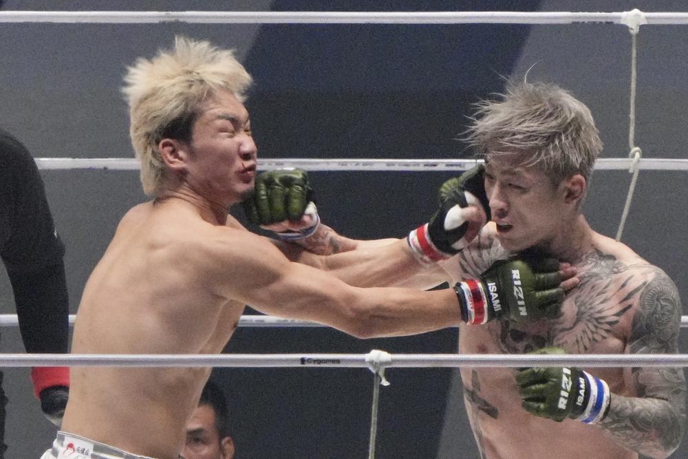 【超RIZIN】平本蓮が朝倉未来を1R TKO！ 安保がパッキャオに善戦も判定無しドロー、久保が斎藤を三日月蹴りKO、扇久保が神龍下す、所がヒロヤをKO！ 芦澤が皇治に判定勝ち、ドッドソンが征矢からダウン奪う判定勝ち、RENAがケイトにTKO勝ち、YA-MANが鈴木を初回KO、エマリーが鼻折るKO勝ち、摩嶋が一本勝ち