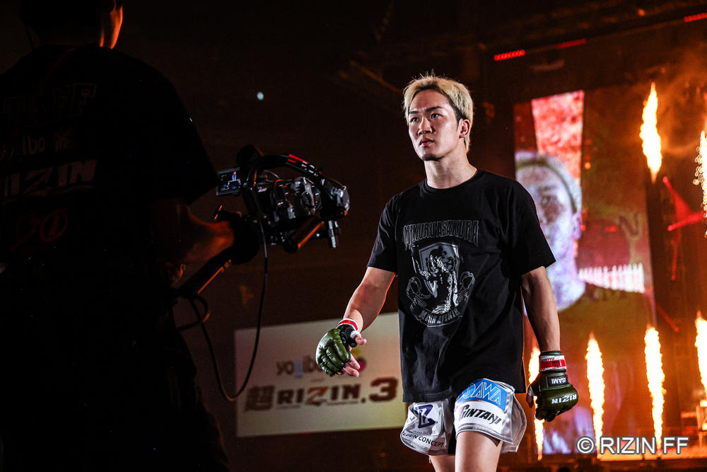 【超RIZIN】朝倉未来が引退を発表「自分が戦うのは一旦終わりにします」「格闘技が人生だったと思う」