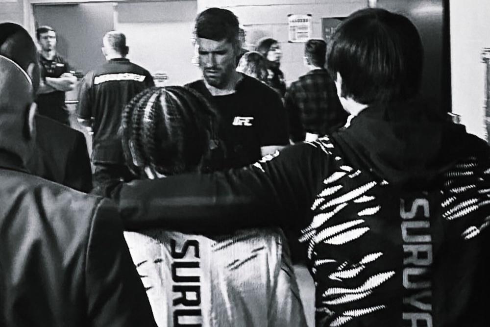 【UFC】鶴屋怜「自分に驕ってた部分もあった」「反省点もみえた。もう2度と同じ失敗はしない」──無敗の22歳はなぜヴァンに敗れたのか