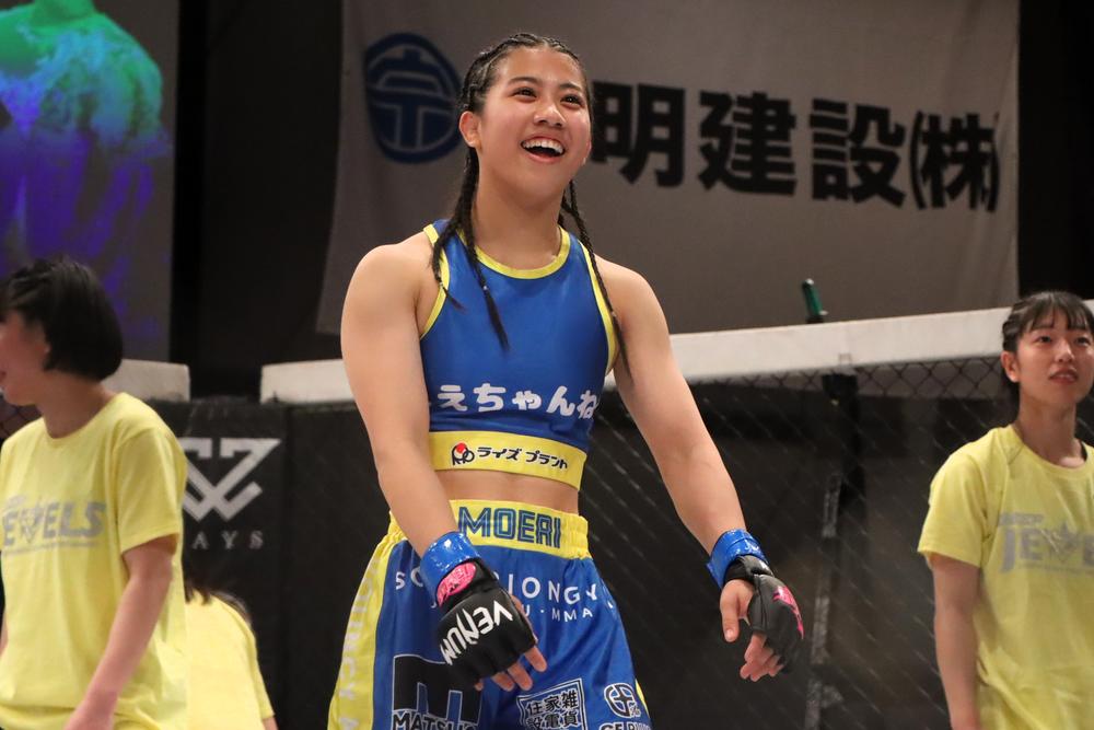 【DEEP】浜崎朱加に1R一本勝ち、20歳の須田萌里「シミュレーションしてた浜崎選手がそこにいた」×父・智行氏「作戦に行く“過程”だった」