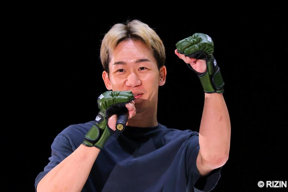 【RIZIN】朝倉未来、原点回帰の「“負ける覚悟”を持って楽しんで試合したい」──鈴木千裕戦は“100％勝つ“、クレベルには「応援してますよ」、大逆転のシナリオとは？