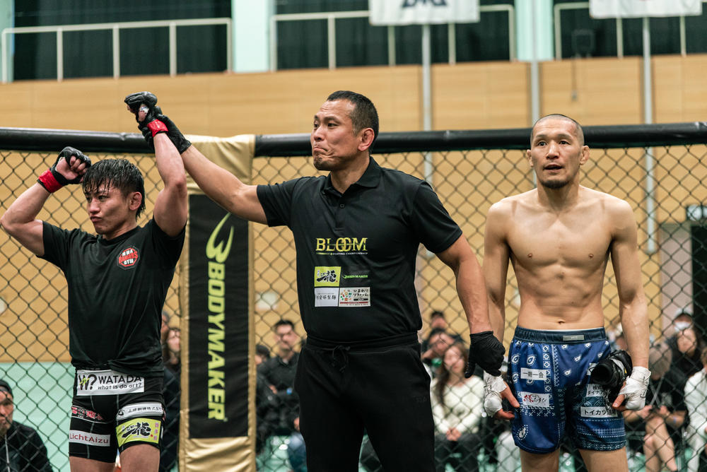 【BLOOM FC】泰斗が木内“SKINNY ZOMBIE”崇雅に判定勝ち、木内が引退表明「無我夢中で走り続けた楽しい青春でした」。中尾あづきがホ・ジュギョンを残り1秒でタップ奪う！ 柿原RR昇太はパワフルなソドノムドルジに判定負け