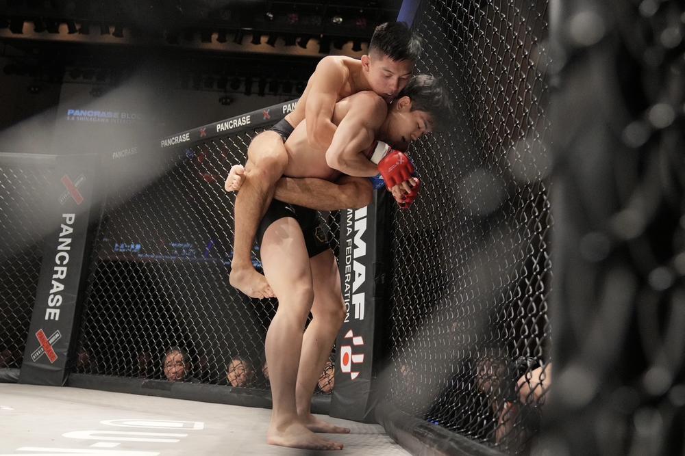 【PANCRASE】ネオブラ・ライト級で張豊が優勝。フェザー級でトミー矢野が一本勝ち、バンタム級でボンサイ柔術の佐藤が一本勝ち、ストロー級で渋井が決勝進出、フライ級で本川が準決勝進出