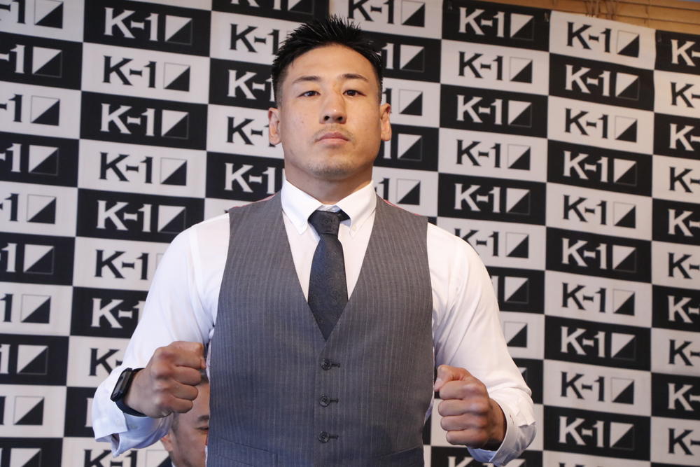 【K-1】平山迅もK-1に復帰、無敗のKO-TAと対戦「俺がまた情熱や男くささを出して行く」目標は魔裟斗のYouTube出演、皇治も会見に出席