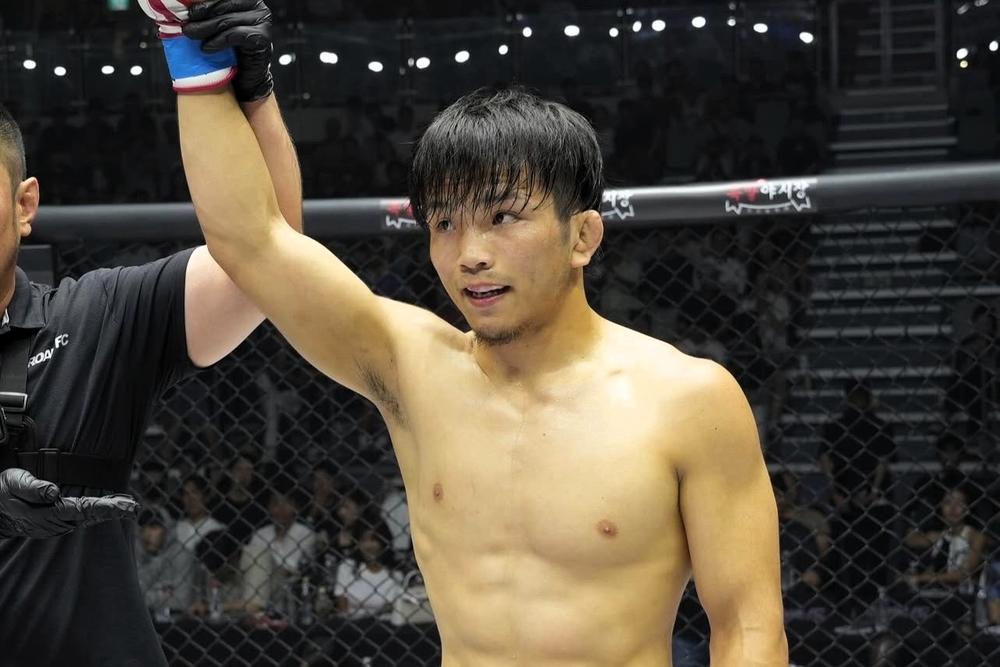 【ROAD FC】原口伸がROAD FC 2連勝! テイクダウンからギロチンプレッシャーでコントロール、最後はキムラで極める