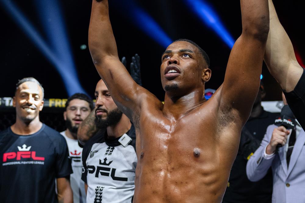 【PFL】7戦無敗の24歳パトリック・ハビルラ、ダニー・ロバーツを初回ハイキックKO！ UFC6勝2敗のラピルスはPFL初陣でタレブからダウン奪う判定勝ち、ピレロがニンジャチョーク、イブラギモフがヴォンフルー、オリベイラが回転ヒジ！