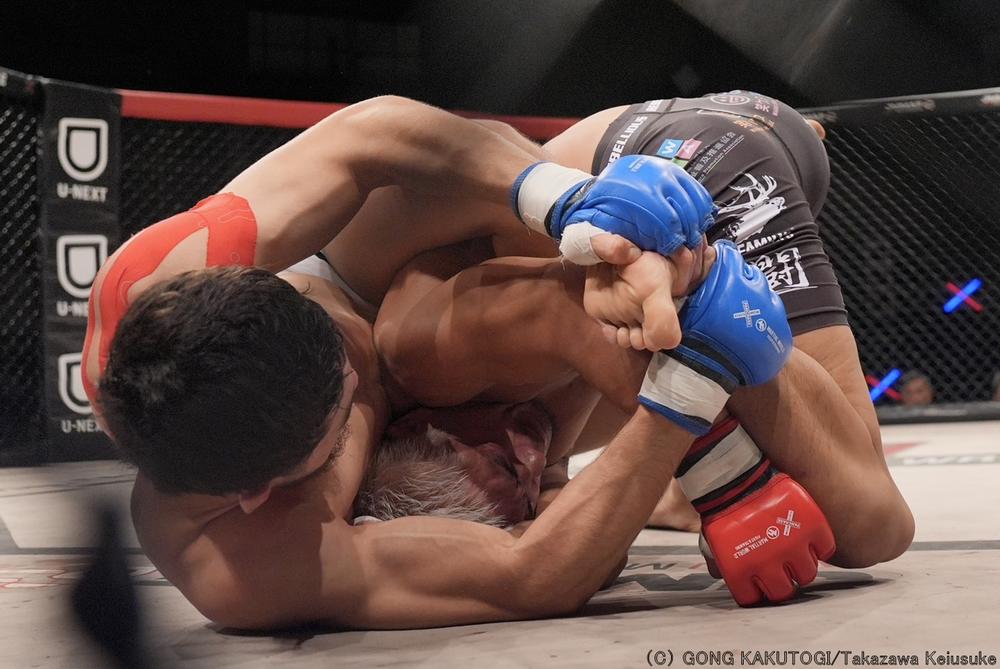 【PANCRASE】キルギスのカリベクが平田直樹をバックから足を極める「グラップリングを見せたかった」。宮澤が飯野に判定勝ち、小林が萩原をKO、佐々木が野田をTKO