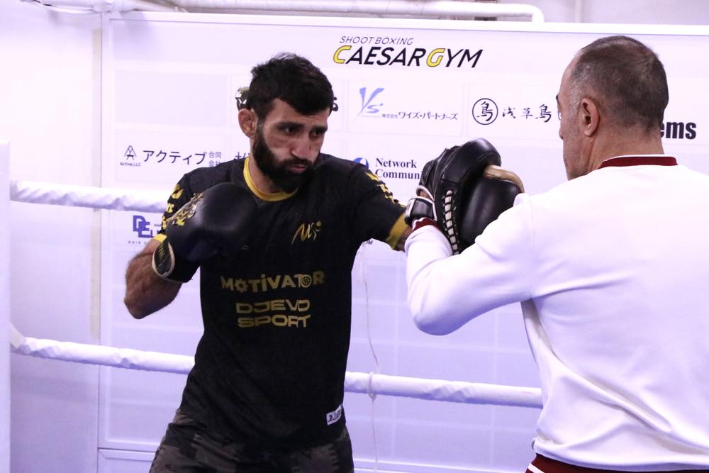 【シュートボクシング】RIZINからの刺客マメドフ「自分が一番危険な選手。3試合トータル5分で優勝する」1回戦の山田虎矢太とは「早く決着を付けたい」