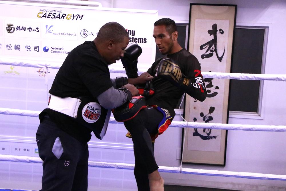 【シュートボクシング】初来日のISKA世界王者アブサロンが山田ツインズの決勝を阻止予告「言うのは勝手だが、自分が決勝に行くので双子の決勝戦は実現しないでしょう」