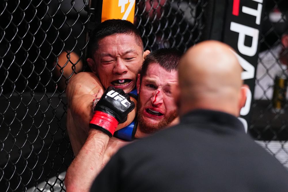 【UFC】堀口恭司が9年ぶりUFC復帰戦で11位ウランベコフをチョーク葬！「パントージャはどこだ!?」、ツァルキヤンがフッカーを肩固めに極める、ギャリーがベラルに判定勝ち、ライリーが鮮烈TKOで12連勝！ 元ONEイザガフマエフにダルビーが競り勝あつ、フライ級アルマバエフがペレスを逆転のギロチン極める！