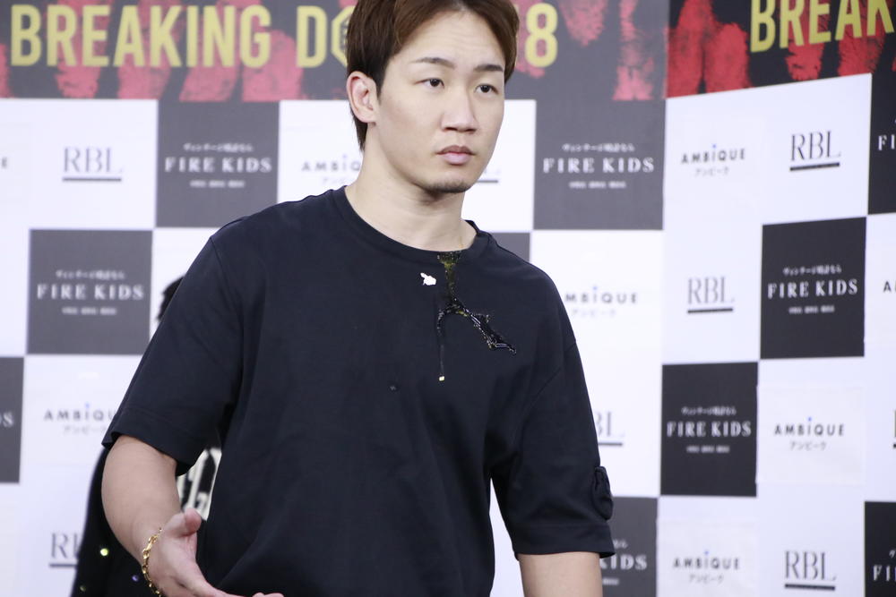 【BreakingDown】乱闘で朝倉未来に生卵被害、内藤裕の顔面に生卵を叩きつけたシェンロンは謝罪