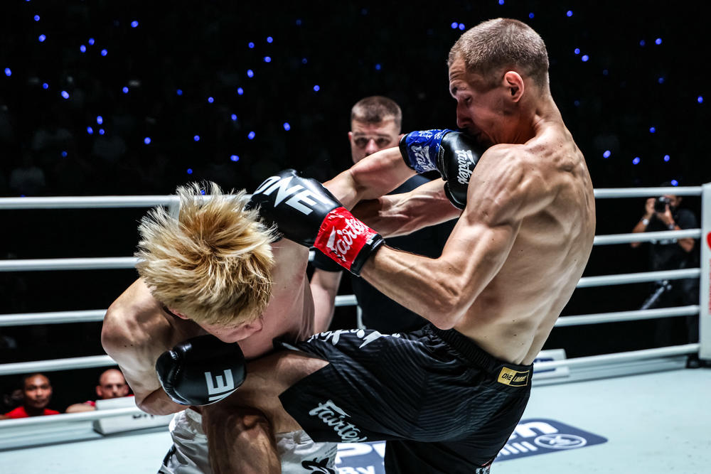 【ONE FF】バラノフのヒザに翔真がKO負け、吉田晄成がテクニックでハサノフ攻略し2連勝、平井将歳がダウン奪い返すも逆転ならず判定負け、パンリットが激闘の接戦で本戦契約ナックロップを破る、タイ在住の16歳・伊藤陸紅が惜敗