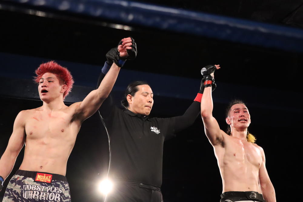 【修斗】たておが青井太一とドローで環太平洋フェザー級王座防衛「世界王座が気になります」、藤田ムネノリが人見礼王に一本勝ちで涙の4連勝、体重超過の上原平が澤江優侍に一本勝ち、安海健人が階級上げたデイネッシュに判定勝ち