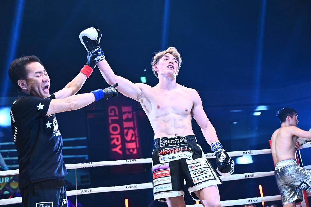 【RISE】逆転勝利のYURA「捨て身で行きました」、BreakingDown福岡大会出場は「申し訳ないですけれど多分厳しい」、敗れたソンヒョン「頭の上から押し潰すような感じで打たれた」