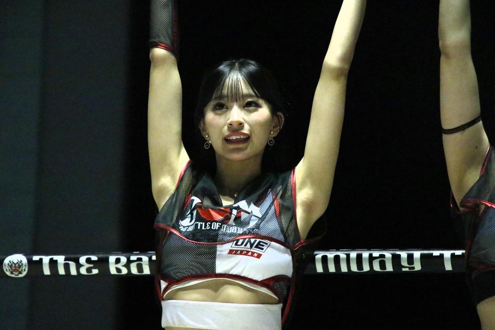 【BOM】「日本で一番忙しいラウンドガール」として話題になった神城朱里らオリコンデイリーランキング1位のアイドルグループがラウンドガールに