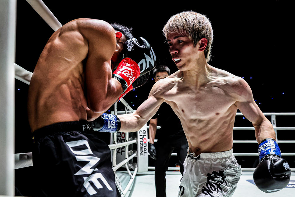 【ONE FF】初出場のブラックシーサー颯太朗が2度のダウンを奪う圧勝、指田烈が意表を突かれたヒザ蹴りでKO負け、大田一航が鮮やかな最終ラウンドKO勝ち