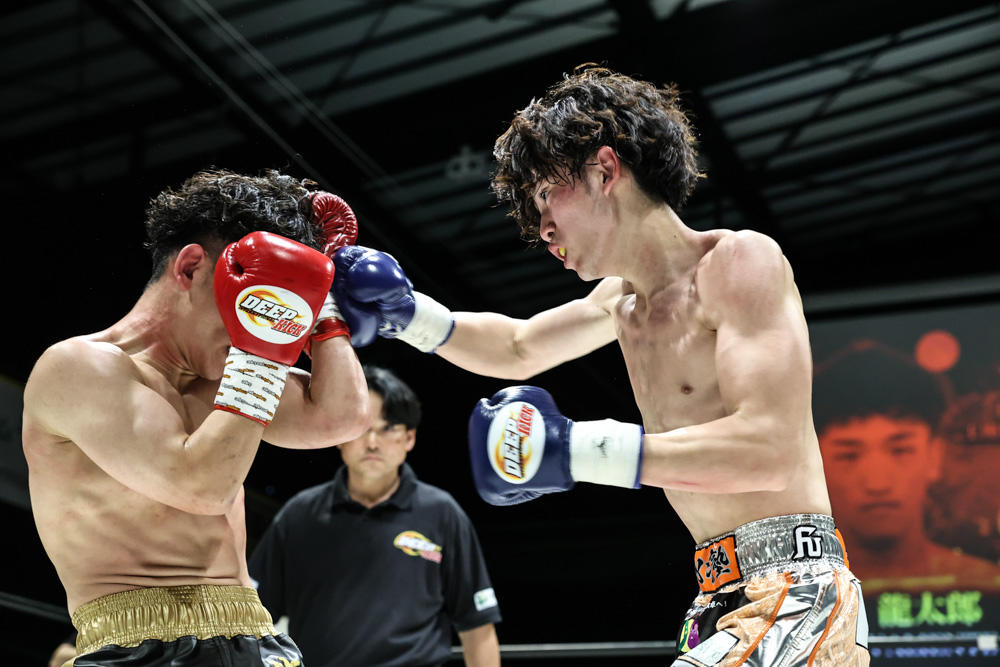 【DEEP☆KICK】2試合ともレッドカードが出る大荒れの準決勝、“必殺掃除人”林ジャッカル裕人と優勝候補破った泰生が決勝へ