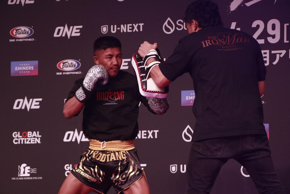 【ONE】ロッタンが武尊戦へ意外な予告「1Rと2Rはボクシング、そこまでに決着がつかなれば3Rからはキックボクシングをやる」