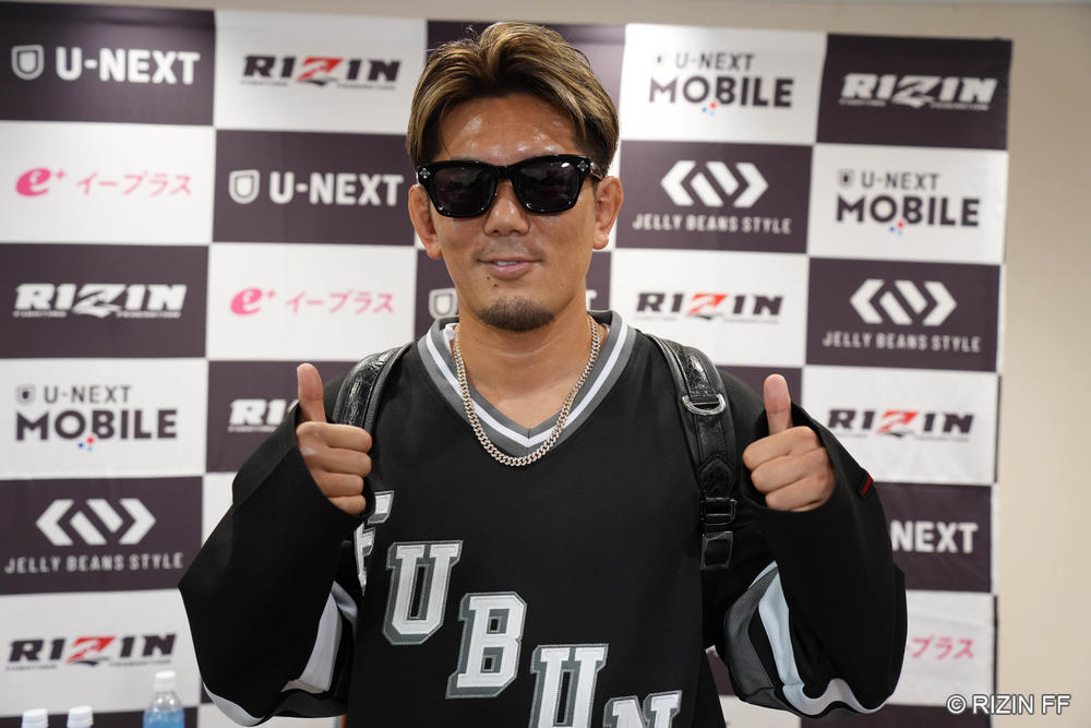 【RIZIN】皇治、細川バレンタインと飯田裕トレーナーに「前から平本とは相性がいいと言われていた」「全力でどうなろうが向かいますし、どんだけ不利って言われようが倒しに行きますよ」