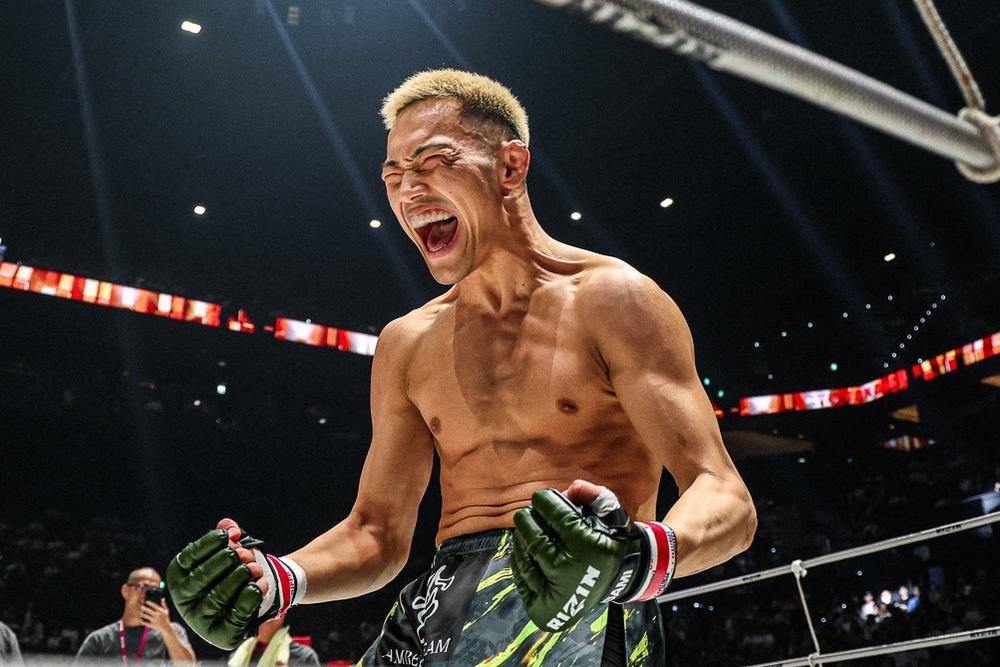 【RIZIN】“ゴールデンライト”でカイウェンをKOした高木凌「今年はいっぱい試合していきたい」×カイウェン「日本に来てアンチの雨がなくて最高だった。努力してもう一度、RIZINに戻ってきたい」