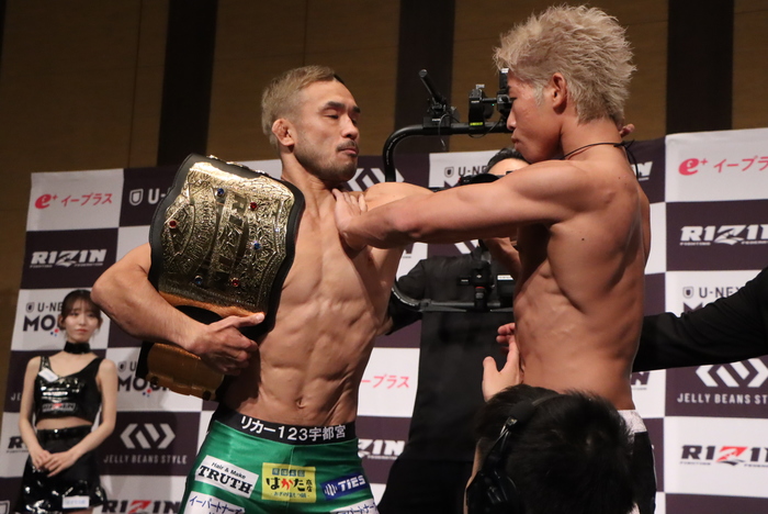 【RIZIN】扇久保「こいつ絶対ぶっ倒すんで」vs.神龍「僕がチャンピオンになって時代作る」、ヘビー級GP査定試合の貴賢神が1.2kg超過も酒井リョウ戦はキャッチウェイトで実施。芳賀も100gオーバーでキャッチ戦に＝前日計量
