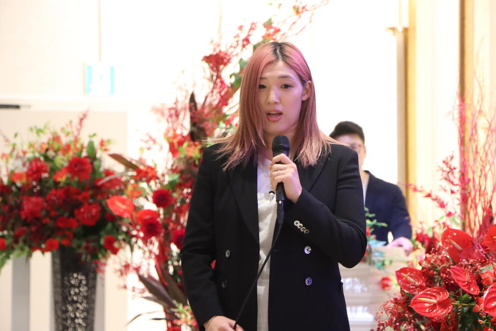 【RIZIN】RENA、ケイト・ロータスらに毒舌で檄! 前女王・伊澤星花がサプライズ登場「お前ら全員気合い入ってんのか? おめえらで盛り上げろ。分かったか!」