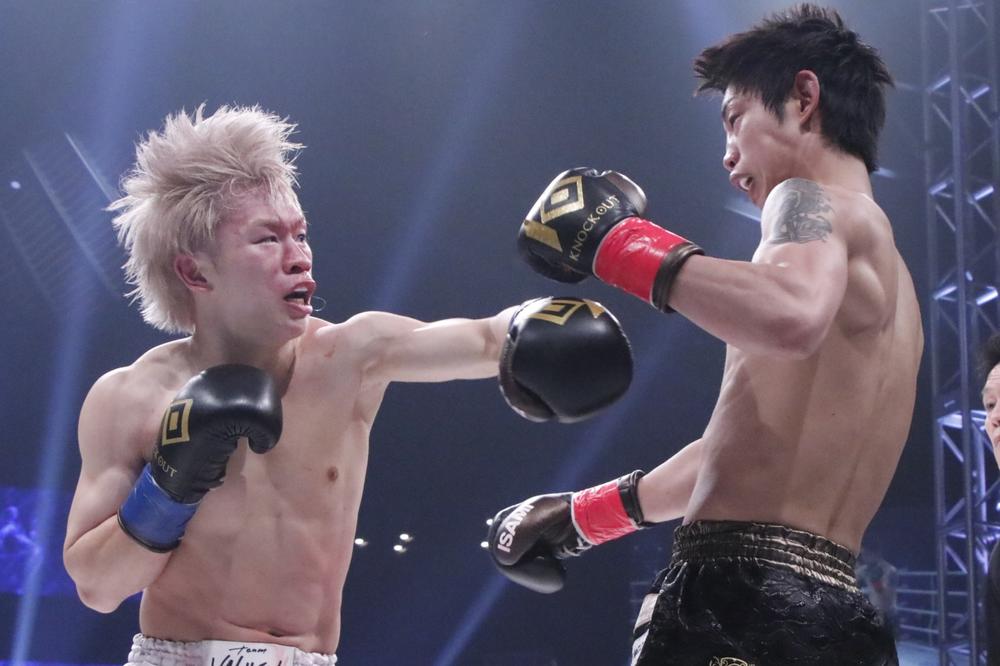 【KNOCK OUT】大激闘で新王者に輝いた晃貴がベストバウト・ベストファイター・ファンが選ぶMVPの三冠を達成。ベストKOは龍聖