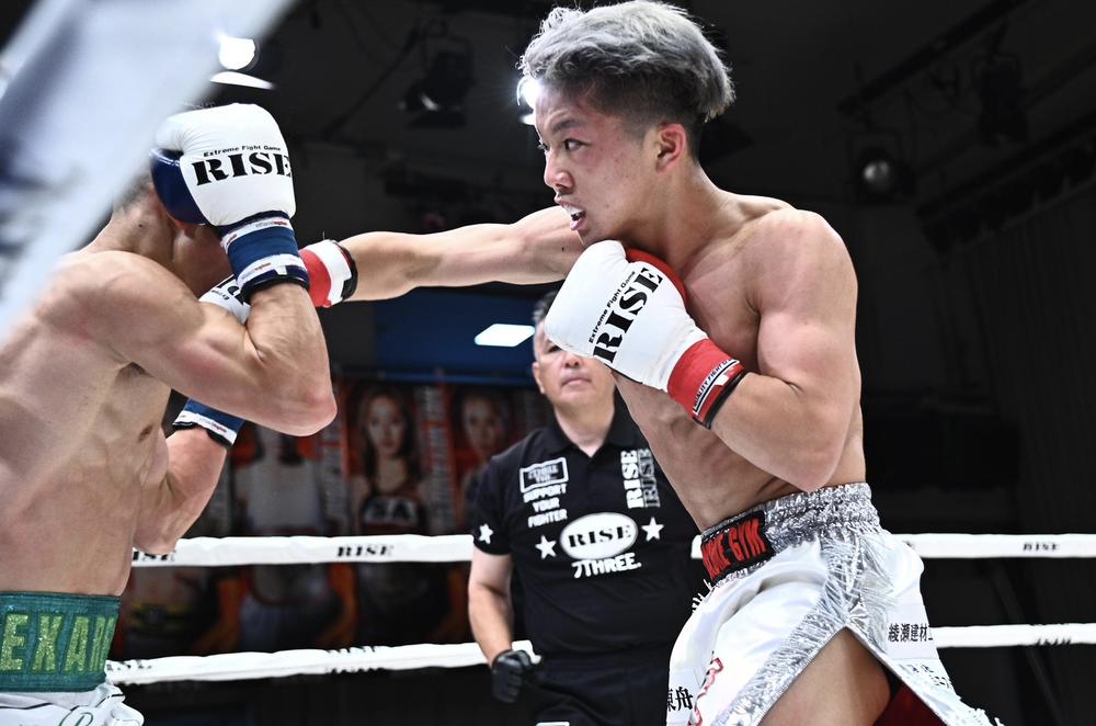 【RISE】「100」でデビューした那須川天心の再来？「200」でデビューした16歳を原口健飛、一馬、伊藤隆代表が絶賛