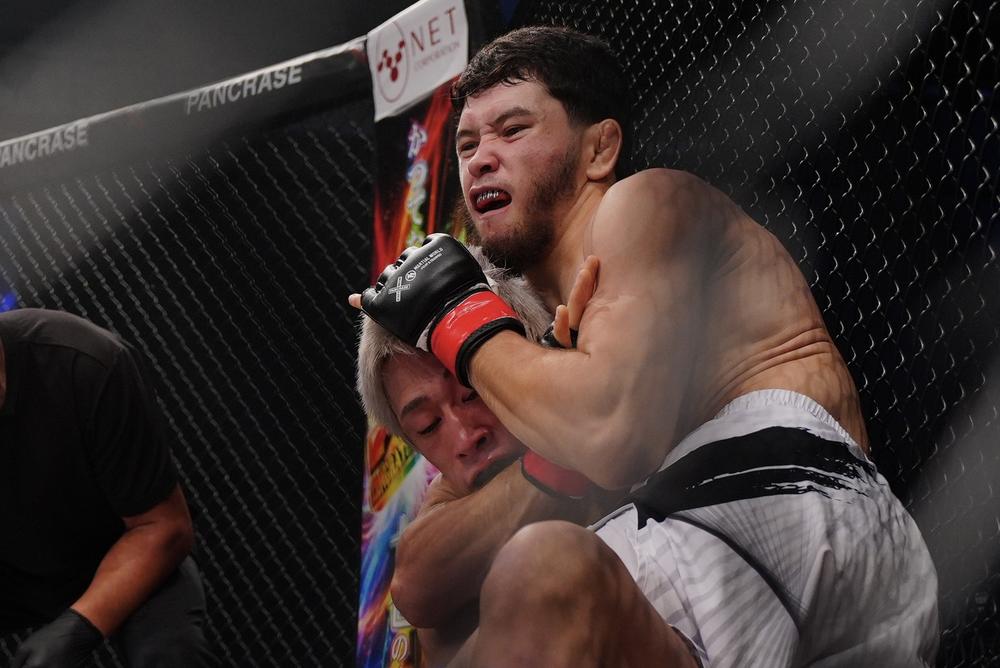【PANCRASE】「ストロー級時期挑戦者決定戦」佐々木瞬真vs.船田電池、フェザー級カリベクが三宅輝砂にフルマーク判定勝ち、バンタム級で髙城光弘が佐藤ゆうじに組んで削って判定勝ち、前田浩平が小原統哉にTKO勝ち＝速報中