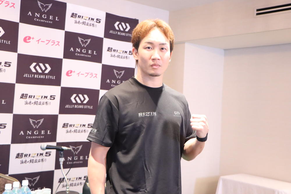【RIZIN】朝倉未来、青木真也戦に「凄く楽しみにしてるし、覚悟があるのかっていうのをリングの上で体感したい」「1Rから来ると思うので俺も1Rから行く。倒すことしか考えてない」今後はライト級でも試合を