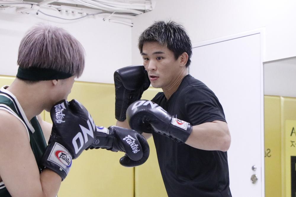 【ONE】与座優貴、規格外長身のナビル・アナン対策で長身パートナーを招聘「1周回ってK-1の時みたいなスタイルに全部進化して戻ってきた」「ひたすらただぶっ飛ばす」