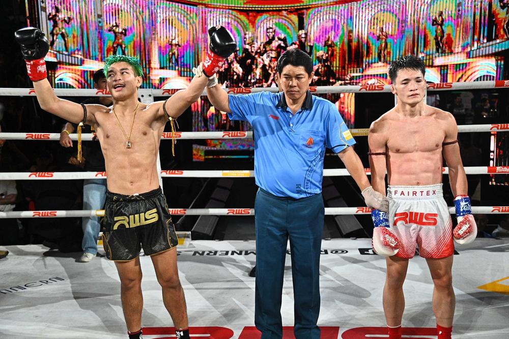 【RWS】大﨑孔稀はペッシラーのテクニックを崩せず判定負け、中村寛が三日月蹴り一閃、悶絶KO勝ちで王座奪取！ペッチデットとジグソーの王者対決はドロー、ロシアのホムトフがTKO勝ちでウェルター級暫定王者に、プレリムで15歳の“若き神”米国の神童ティト・ジョンソンがプロデビュー戦完勝