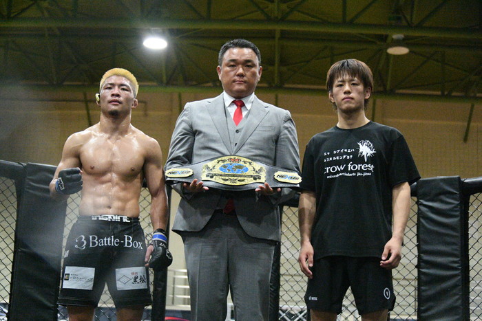 【NEXUS】フライ級王座決定T決勝は中村大信vs.赤羽幾也に、簗丈一がTKO勝ちでSTRIKE NEXUSフェザー級王者SAIGOに挑戦へ。萩島タクミが北野一声に一本勝ち、下田賢司＆将太郎・親子が共にTKO勝ち。9月に一本勝ちのヒキコミノゲンとは？