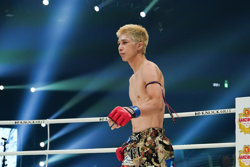 【KNOCK OUT】軍司泰斗から番狂わせ勝利を狙う新田宗一朗「全然、勝てない相手じゃない」「ヒジで切って、まだ闘えるのに止められるっていう悔しさを味わわせます」
