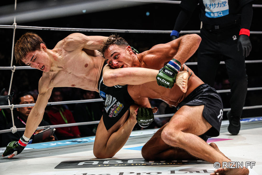 【RAF】ダニー・サバテロがRAF参戦! RIZIN王者のレスリング試合から見るMMAレスリングとは?
